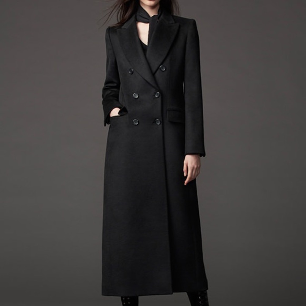 Carine Roitfeld x Uniqlo double breasted wool coat